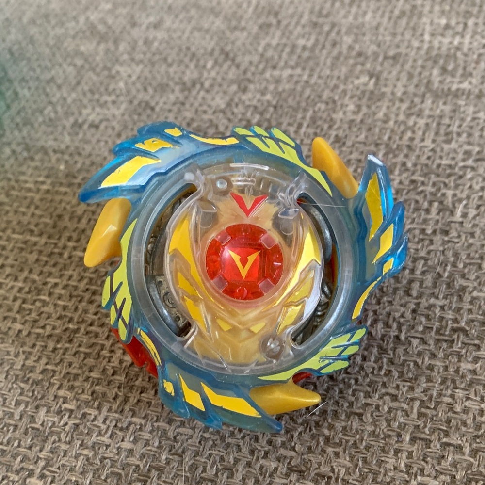 Beyblade Spinning Tops Action Playset Lot - Picture 9 of 11